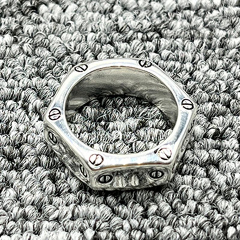 Новинка 2022 г., модное посеребренное 925 шестигранное очаровательное Бесконечное Кольцо UNOde50, праздничный подарок
Новинка 2022 г., модное посеребренное 925 шестигранное очаровательное Бесконечное Кольцо UNOde50, праздничный подарок