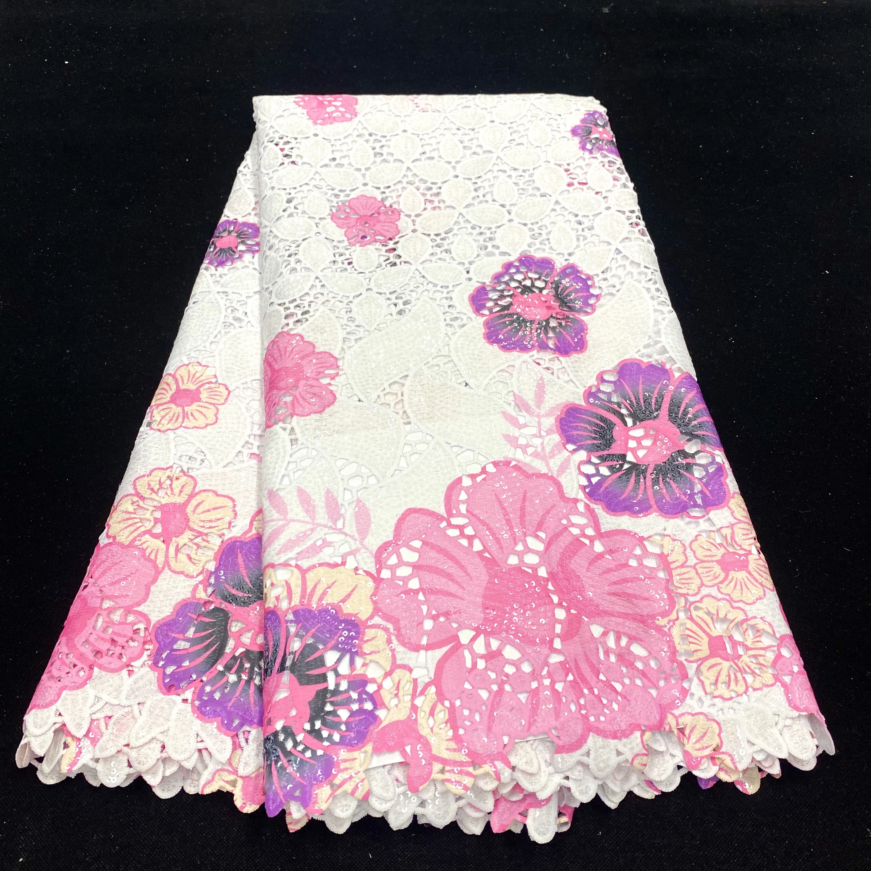 2022 High Quality African Nigerian Lace Fabrics Water Soluble Guipure Cord Laces Material For Wedding Party Sewing
2022 High Quality African Nigerian Lace Fabrics Water Soluble Guipure Cord Laces Material For Wedding Party Sewing