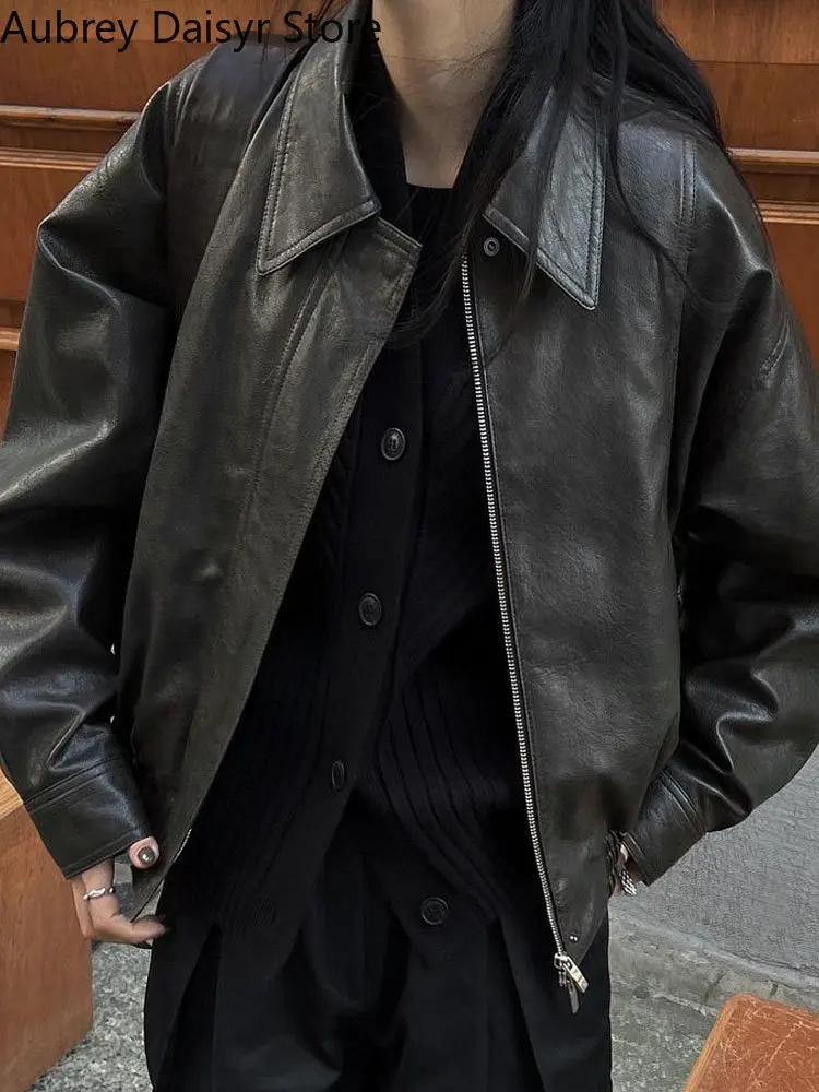 Streetwear Zipper Leather Jacket Women Winter Warm Fashion Loose Moto Biker Leather Jacket Outwear Soft Faux Leather Coats Women
Streetwear Zipper Leather Jacket Women Winter Warm Fashion Loose Moto Biker Leather Jacket Outwear Soft Faux Leather Coats Women