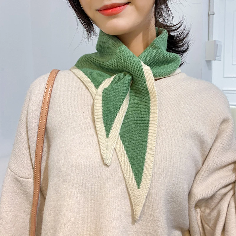 Korean Winter Woolen Knit Elastic Bow Cross Warm Scarf Female Solid Color Triangular Scarve Soft False Collar Neck Guard Bib
Korean Winter Woolen Knit Elastic Bow Cross Warm Scarf Female Solid Color Triangular Scarve Soft False Collar Neck Guard Bib