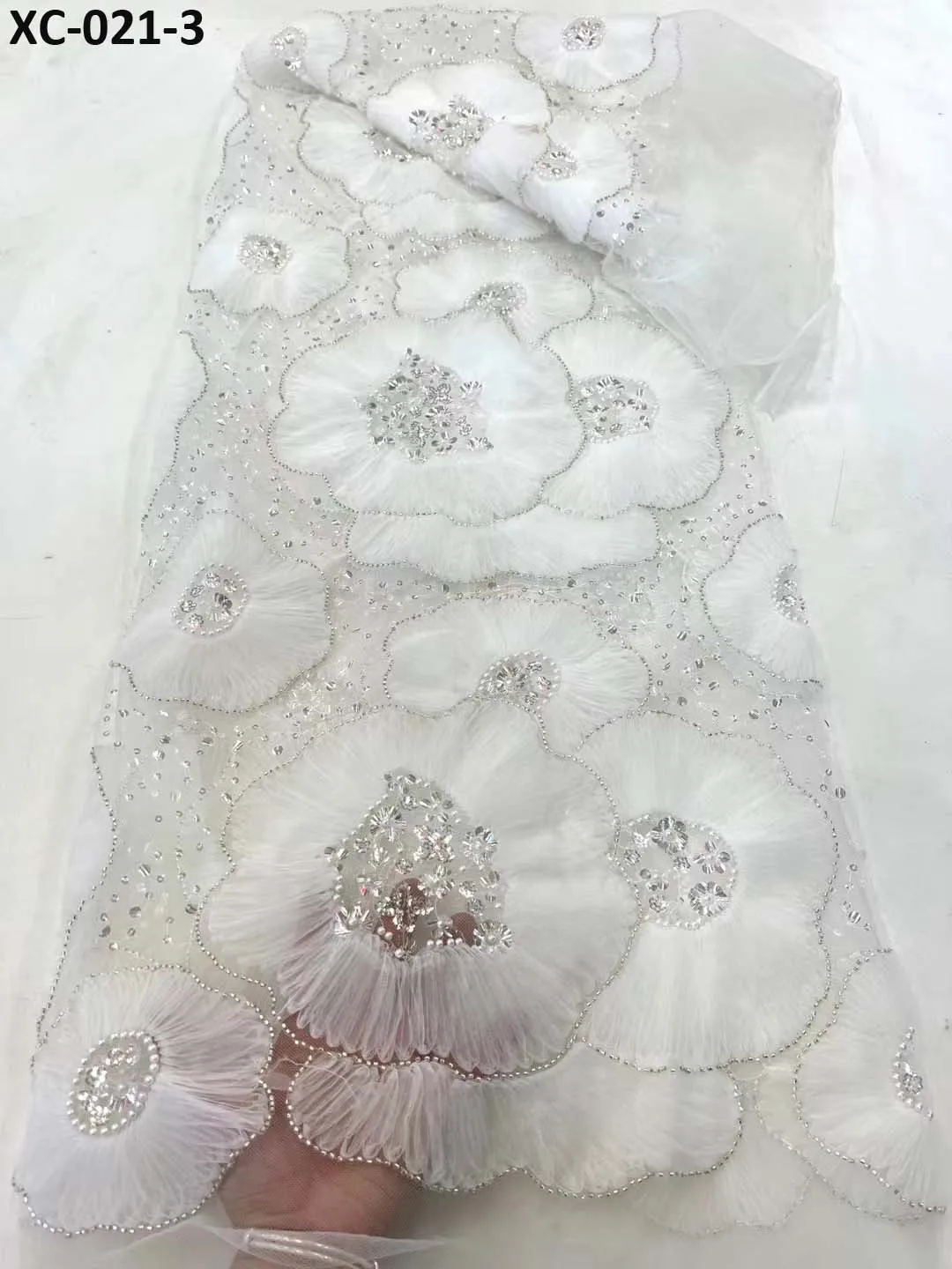 Handmade Beaded African Sequins Tulle Lace Fabric 3D Flowers Pearl Fabrics for Sewing Bridal Wedding Dresses and Evening Skirt
Handmade Beaded African Sequins Tulle Lace Fabric 3D Flowers Pearl Fabrics for Sewing Bridal Wedding Dresses and Evening Skirt