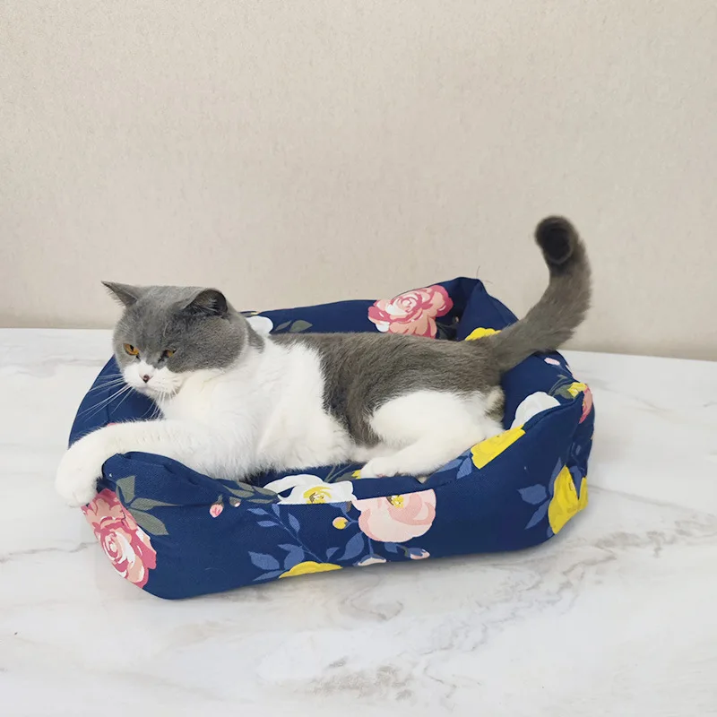 Breathable Cat Bed Canvas Flower Removable Dark Blue Gray Square Kennel Deep Sleeping Soft House for Small Dog Cats Pet Supplies
Breathable Cat Bed Canvas Flower Removable Dark Blue Gray Square Kennel Deep Sleeping Soft House for Small Dog Cats Pet Supplies