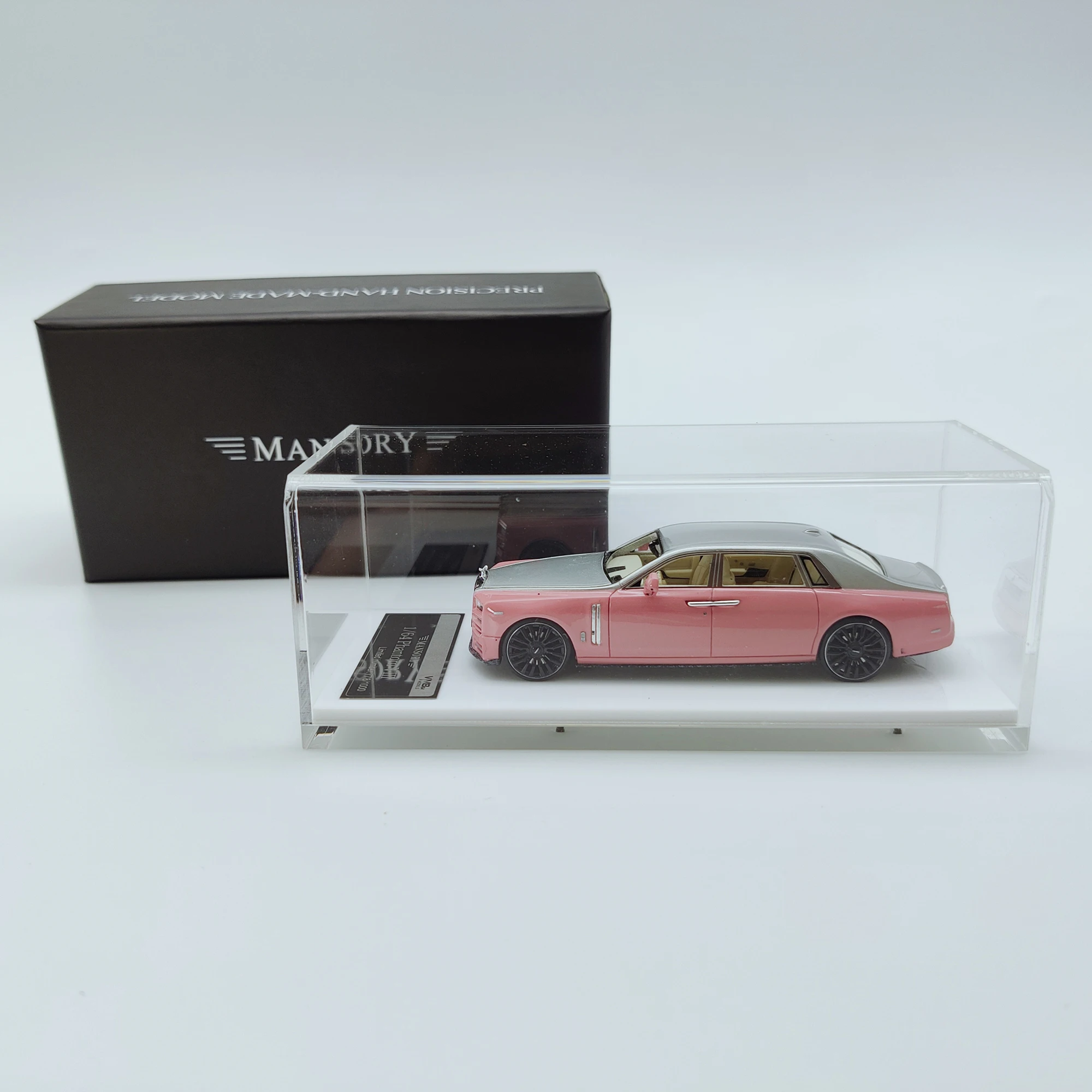 VMB модель 1/64 Rolls Royce Phantom 8 Розовая модель из смолы Ограниченная Коллекция хобби
VMB модель 1/64 Rolls Royce Phantom 8 Розовая модель из смолы Ограниченная Коллекция хобби