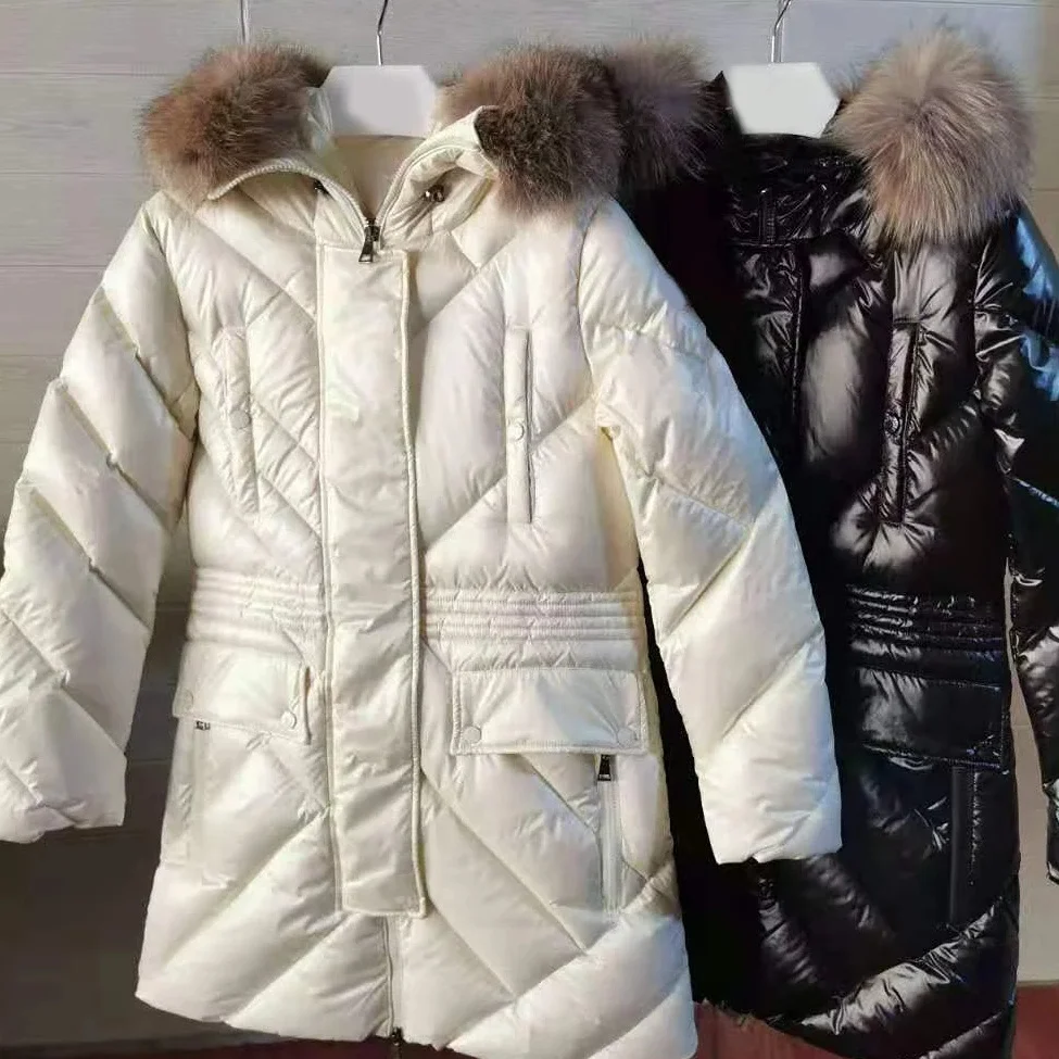 Down 2023 Thicker Women Fashion with Hooded Jackets 90% Duck Down Fillers Patchwork Fox Fur Collar Winter Longer Coats Outerwear
Down 2023 Thicker Women Fashion with Hooded Jackets 90% Duck Down Fillers Patchwork Fox Fur Collar Winter Longer Coats Outerwear