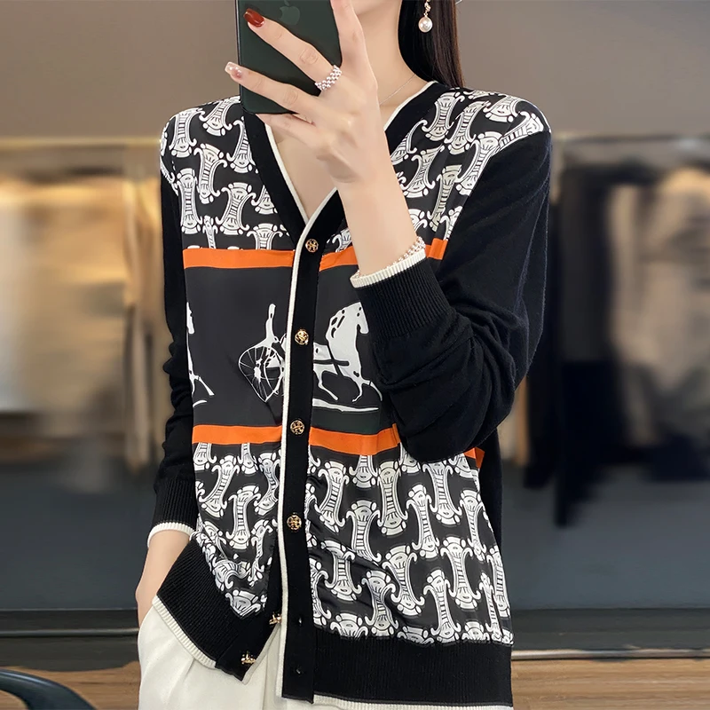 Women's Clothing Spring and Autumn New Refined Wool Cardigan Fashion Silk Satin Printed Top Casual Loose Knit Jacket
Women's Clothing Spring and Autumn New Refined Wool Cardigan Fashion Silk Satin Printed Top Casual Loose Knit Jacket