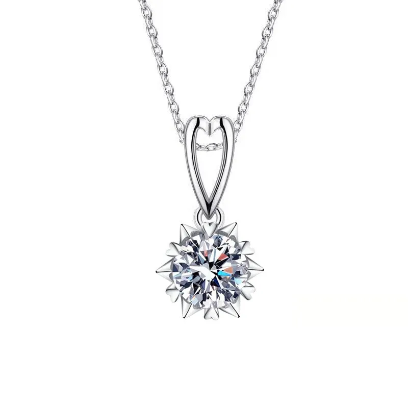 ZFSILVER Fashion Trendy Classic S925 Silver 1ct Snow Moissanite Heart Star Necklace For Women Accessories Luxury Wedding Jewelry
ZFSILVER Fashion Trendy Classic S925 Silver 1ct Snow Moissanite Heart Star Necklace For Women Accessories Luxury Wedding Jewelry