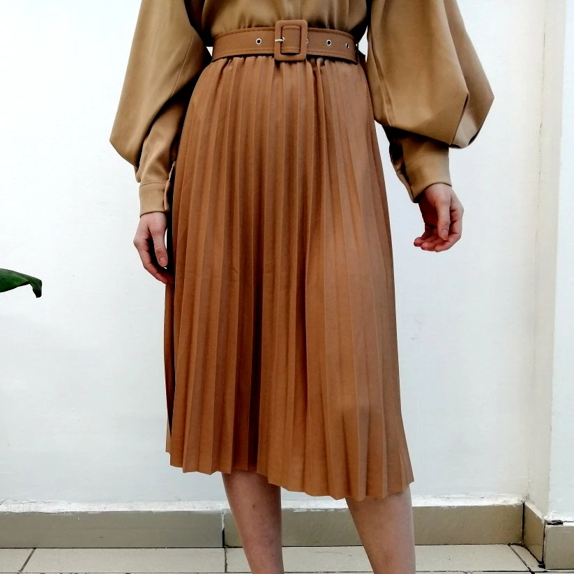 High Waist Women Skirt Casual Vintage Solid Belted Pleated Midi Skirts Lady 19 Colors Fashion Simple Saia Mujer Faldas
High Waist Women Skirt Casual Vintage Solid Belted Pleated Midi Skirts Lady 19 Colors Fashion Simple Saia Mujer Faldas