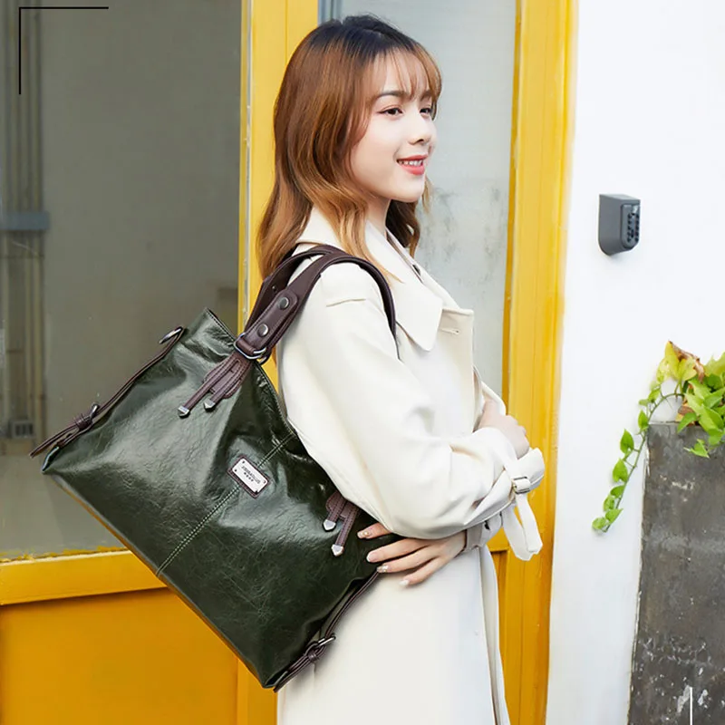 New Retro Fashion Tote Bag Casual Soft PU Shoulder Crossbody Large Capacity Bags Women Commuter Handbag Available In All Seasons
New Retro Fashion Tote Bag Casual Soft PU Shoulder Crossbody Large Capacity Bags Women Commuter Handbag Available In All Seasons