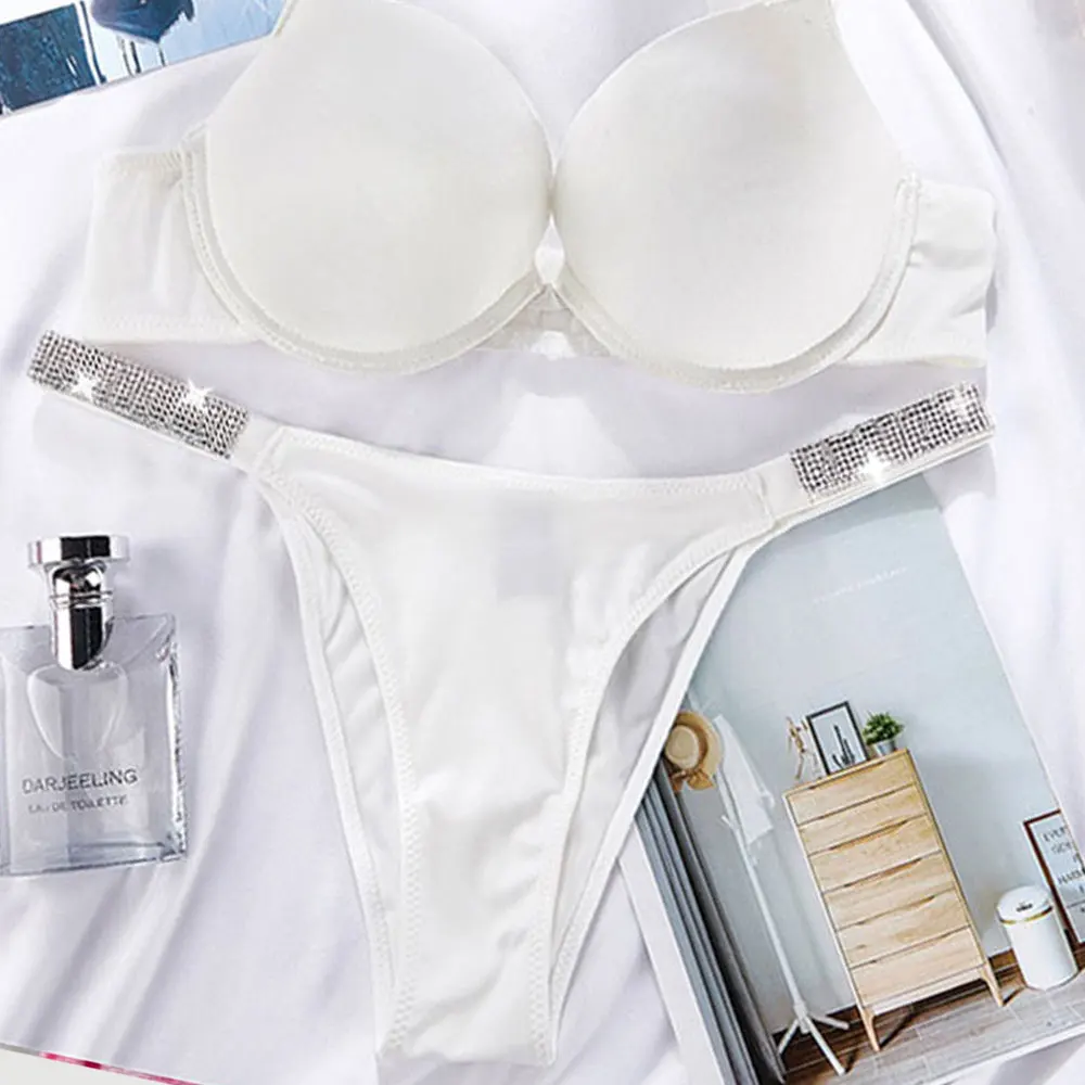 2Piece Sexy Briefs Sets Letter Rhinestone Underwear Set Pink Lenceria Brand Design Lace Lingerie Set Women Push Up Bra And Panty
2Piece Sexy Briefs Sets Letter Rhinestone Underwear Set Pink Lenceria Brand Design Lace Lingerie Set Women Push Up Bra And Panty