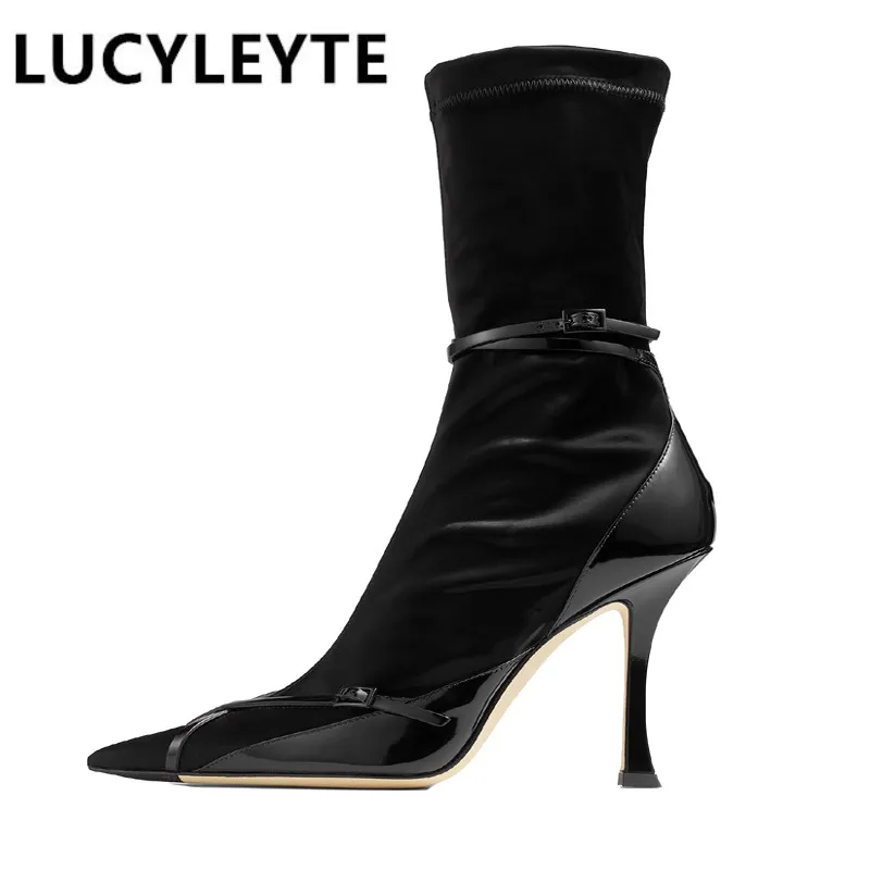 Женские осенние новые модные эластичные ботильоны в стиле панк с пряжкой 2022, пикантные полусапожки на тонком высоком каблуке с острым носко...
Женские осенние новые модные эластичные ботильоны в стиле панк с пряжкой 2022, пикантные полусапожки на тонком высоком каблуке с острым носко...