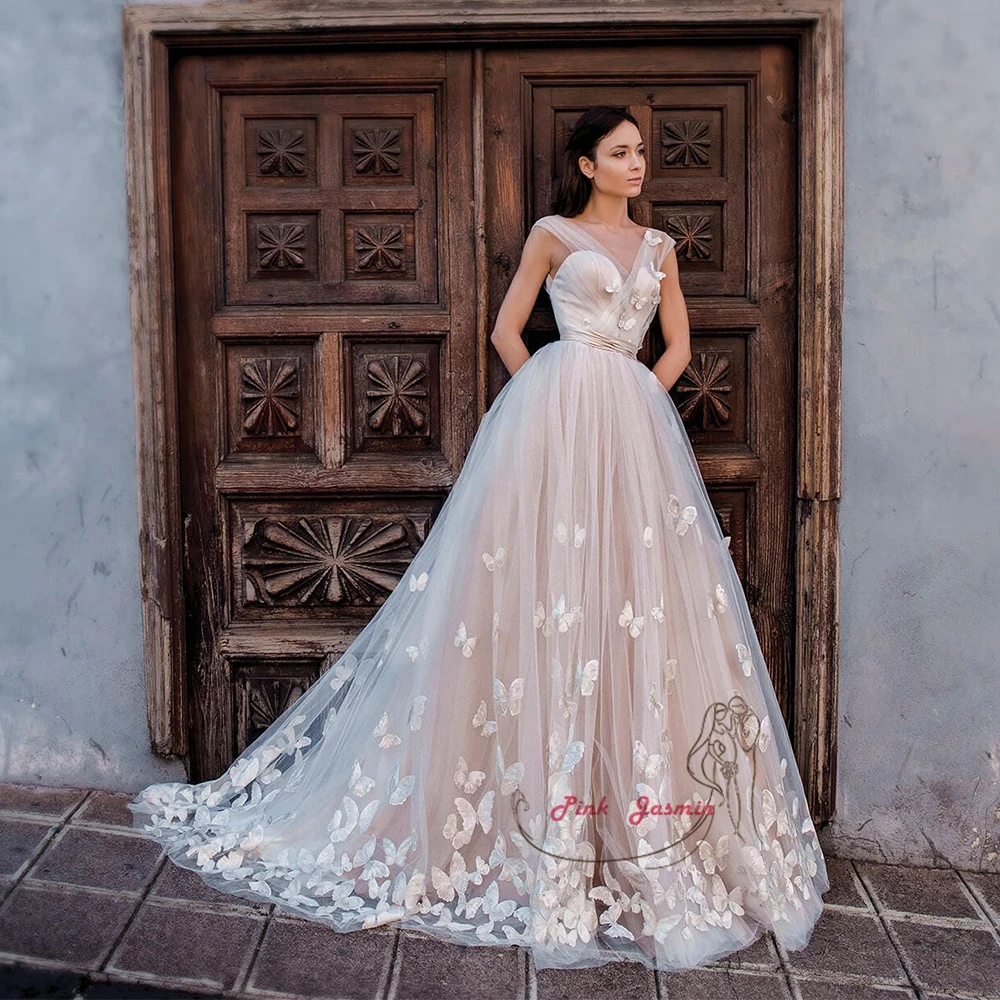 Empire Spaghetti Strap Bridal Gowns for Women Champagne Soft Tulle Sleeveless New Arrived with Butterfly Wedding Dresses Lace Up
Empire Spaghetti Strap Bridal Gowns for Women Champagne Soft Tulle Sleeveless New Arrived with Butterfly Wedding Dresses Lace Up