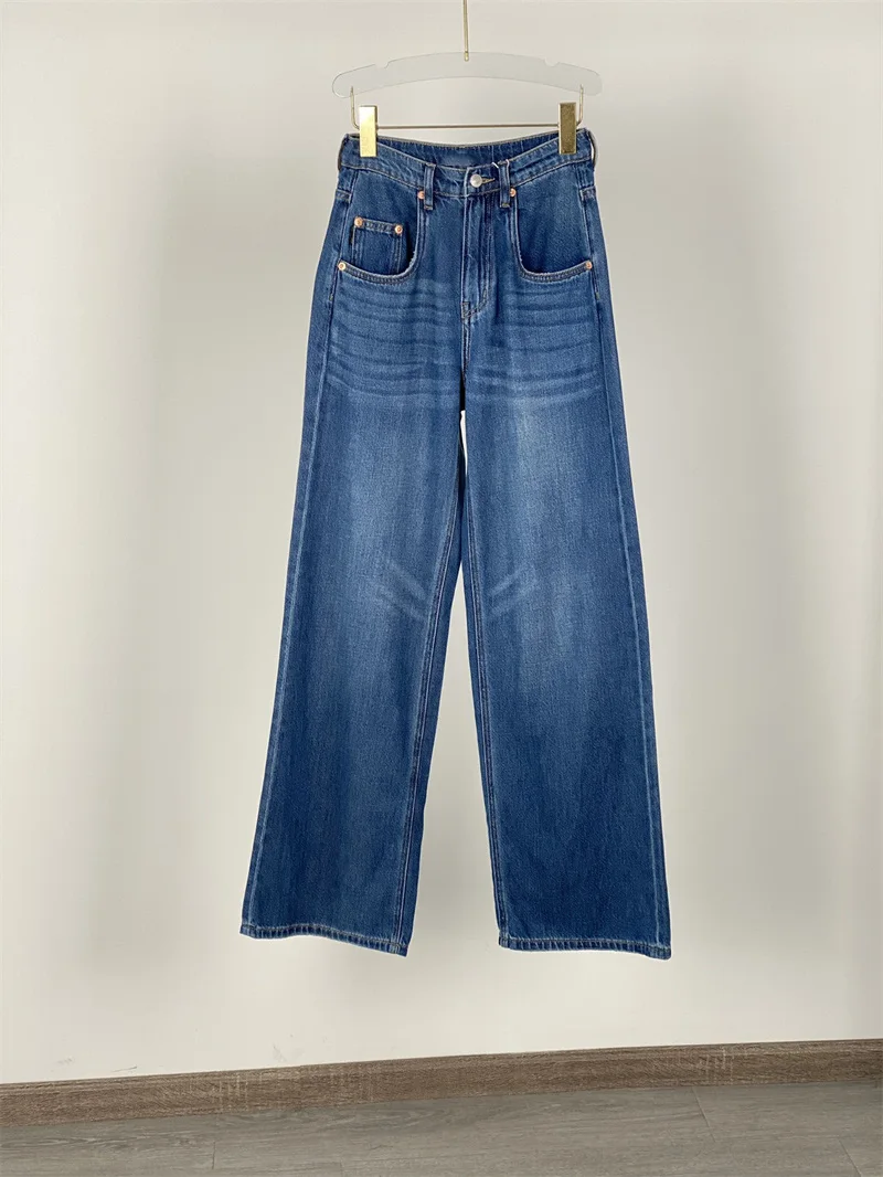 Весна 2023, модные женские синие прямые джинсы
Весна 2023, модные женские синие прямые джинсы