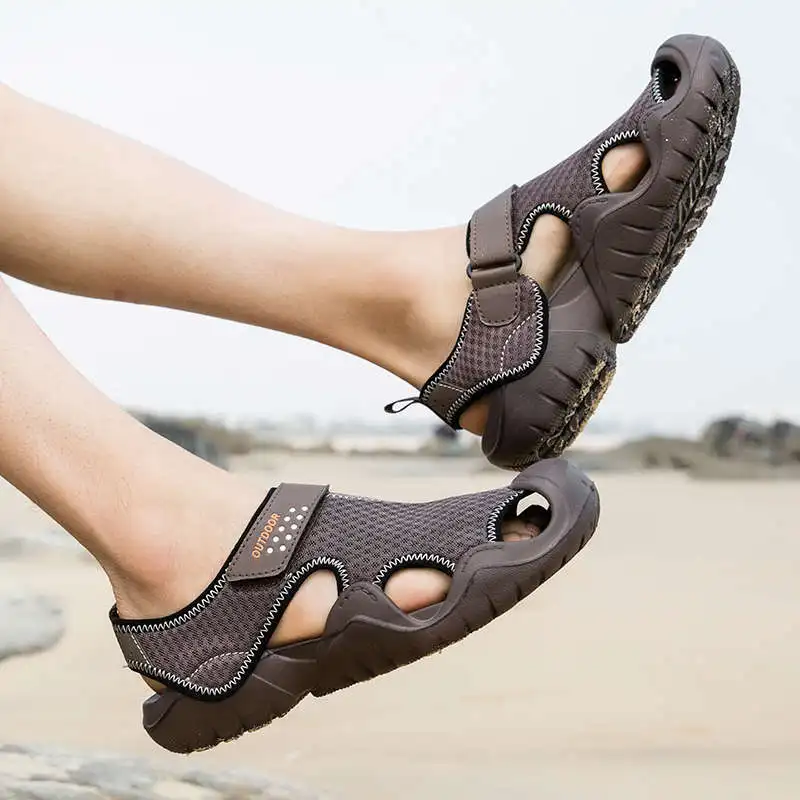 Spinning Sandals Men’S Deportibas Men's Flip-Flops Gym Men Shoes Shies Men's Beach Sneakers Novelties Tennis Leather Baskets
Spinning Sandals Men’S Deportibas Men's Flip-Flops Gym Men Shoes Shies Men's Beach Sneakers Novelties Tennis Leather Baskets