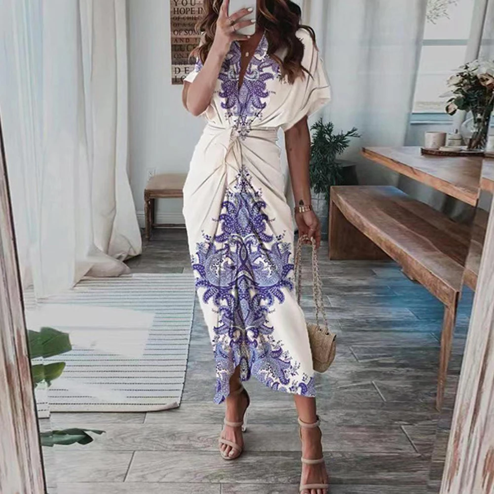 Female Dress Chiffon Comfortable Floral Print Halterneck Dress High Slit Long Dress Personalized Summer Temperament
Female Dress Chiffon Comfortable Floral Print Halterneck Dress High Slit Long Dress Personalized Summer Temperament