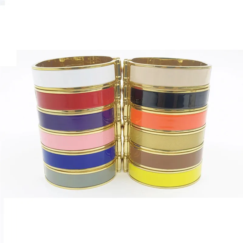 2022 New Men Fashion Luxury Bracelets 18K Gold Plated Women Brand Bracelets for Lovers Senior Birthday Gifts
2022 New Men Fashion Luxury Bracelets 18K Gold Plated Women Brand Bracelets for Lovers Senior Birthday Gifts