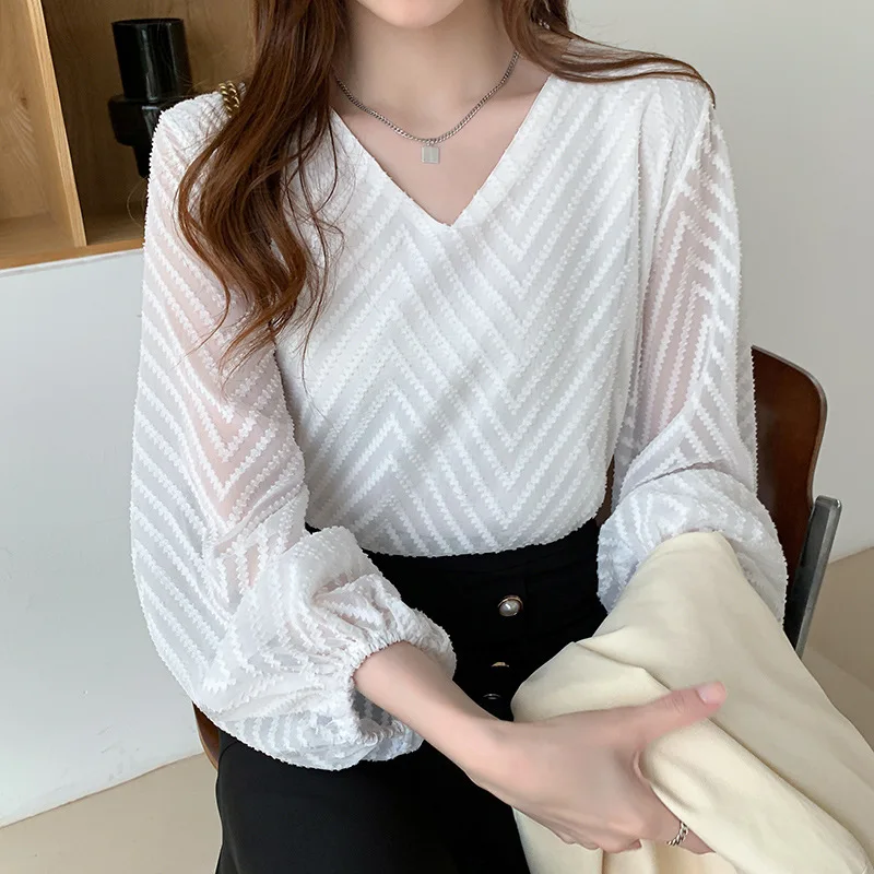 Elegant Chiffon Blouse Women Long Sleeve V Neck Blouse Korean Fashion Striped White Black Tops Spring Autumn Shirts Loose Casual
Elegant Chiffon Blouse Women Long Sleeve V Neck Blouse Korean Fashion Striped White Black Tops Spring Autumn Shirts Loose Casual