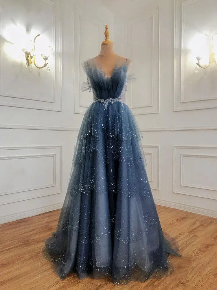 Elegant V-Neck Prom Dresses Spaghetti-Strap Lace-Up Back Appliqued Sashes Sequined Tulle Evening Gown Custom Robes De Soirée
Elegant V-Neck Prom Dresses Spaghetti-Strap Lace-Up Back Appliqued Sashes Sequined Tulle Evening Gown Custom Robes De Soirée