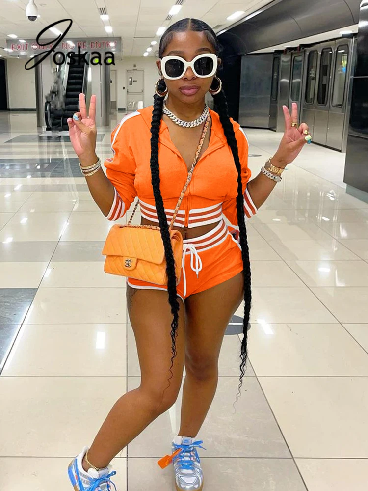 Joskaa/Лоскутная Короткая толстовка на молнии с длинным рукавом и бандажные шорты, комплект из 2 предметов, летние женские повседневные спортивные костюмы, уличная одежда 2021
Joskaa/Лоскутная Короткая толстовка на молнии с длинным рукавом и бандажные шорты, комплект из 2 предметов, летние женские повседневные спортивные костюмы, уличная одежда 2021