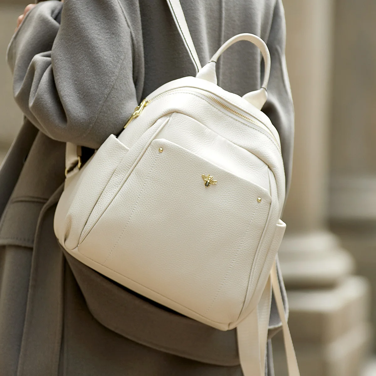 ZOOLER Handmade Full Genuine Leather Backpack Women Bag Luxury Fashion Large Capacity Backpack School Travel Bags Hot#YC226
ZOOLER Handmade Full Genuine Leather Backpack Women Bag Luxury Fashion Large Capacity Backpack School Travel Bags Hot#YC226