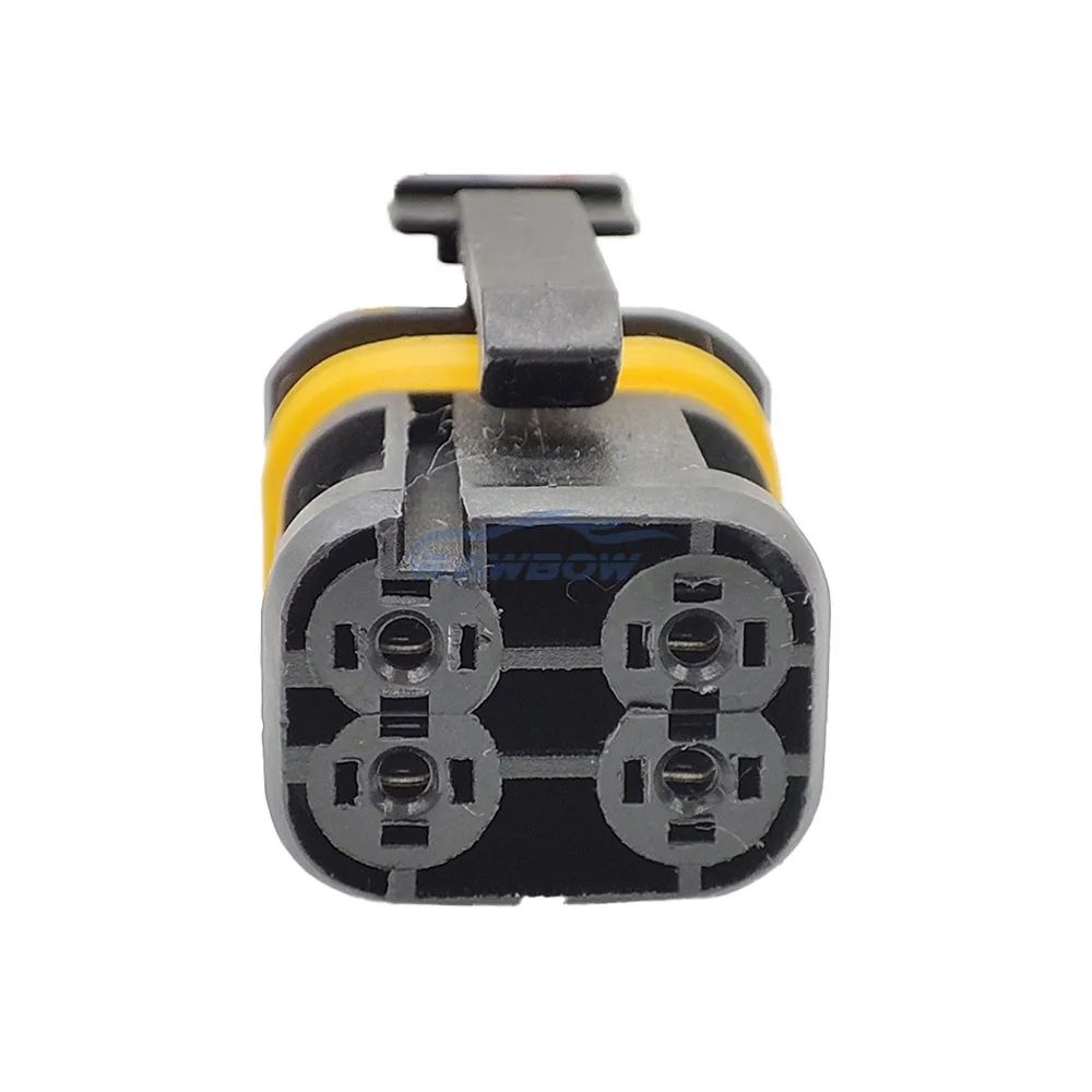 1Set For Suitable for Sinotruk Truck Howo Shandeka C7HG7H Front Fog Light Turn Light Plug Connector Four-wire Fog Light Harness
1Set For Suitable for Sinotruk Truck Howo Shandeka C7HG7H Front Fog Light Turn Light Plug Connector Four-wire Fog Light Harness