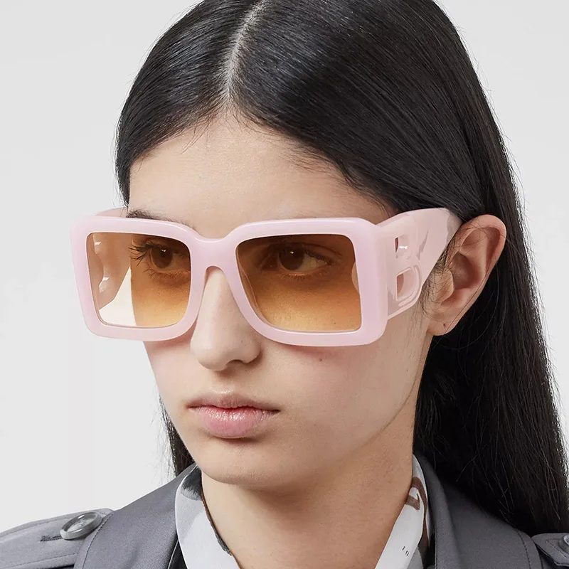 Classic Black Luxury Brand Women's sunglasses Ladies Trendy Designer Square Sun Glasses Retro B-Decorative Shades Eyewear UV400
Classic Black Luxury Brand Women's sunglasses Ladies Trendy Designer Square Sun Glasses Retro B-Decorative Shades Eyewear UV400