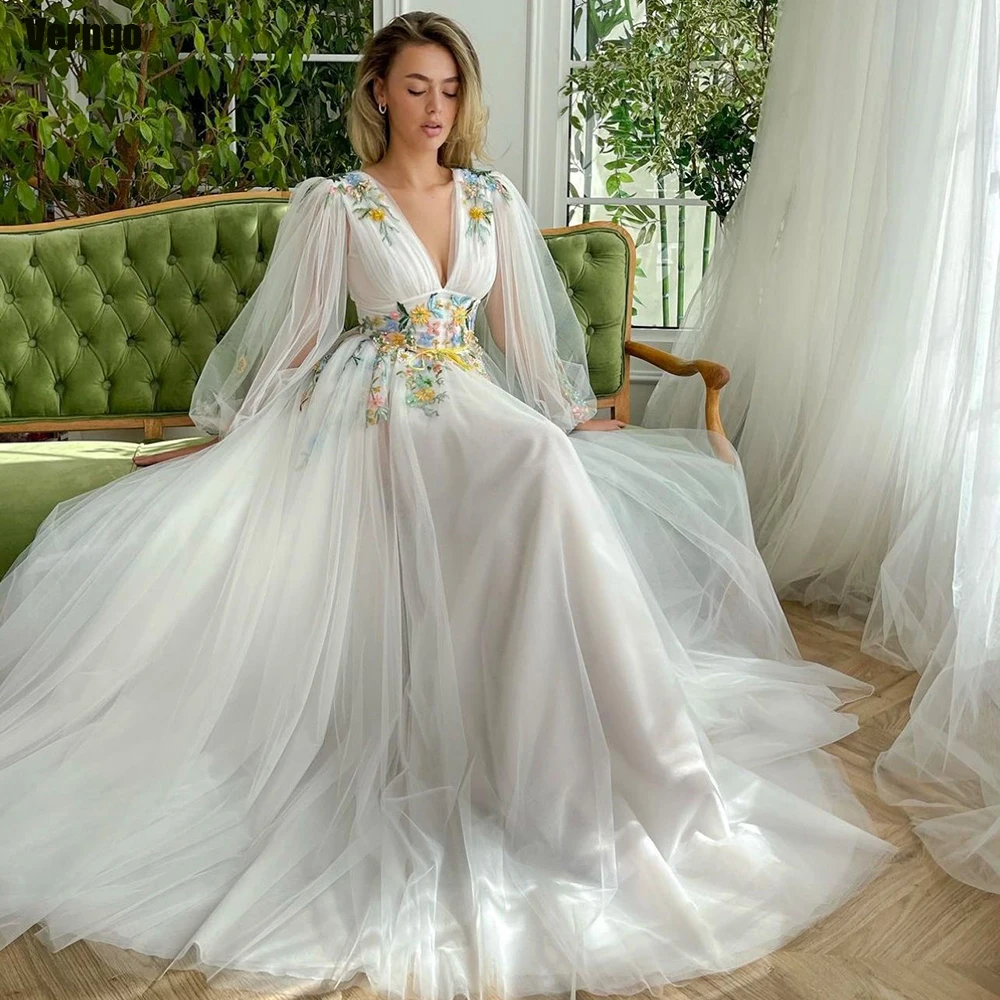 Verngo A-Line White Tulle Embroidery Prom Dresses V-neck Long Sleeves Wedding Party Gowns Long Formal Dress Robes De Soirée
Verngo A-Line White Tulle Embroidery Prom Dresses V-neck Long Sleeves Wedding Party Gowns Long Formal Dress Robes De Soirée