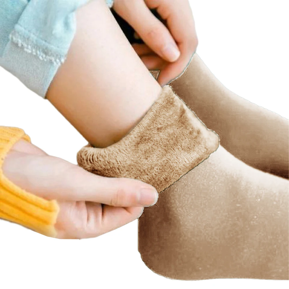 Men's And Women's Winter Thick Warm Socks Wool And Cashmere Stockings Seamless Fur Velvet Floor Sleeping Boots Middle Socks
Men's And Women's Winter Thick Warm Socks Wool And Cashmere Stockings Seamless Fur Velvet Floor Sleeping Boots Middle Socks