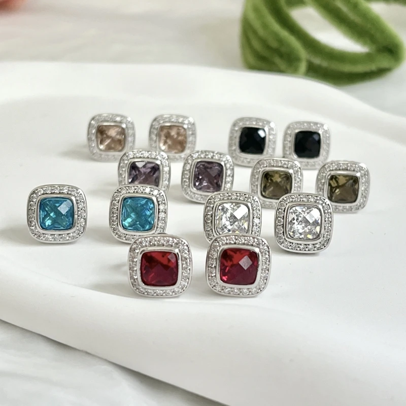D Y Luxury Women Earrings Elegant Inlaid Morganite and Small Cystal Zircon Dangler High Jewelry Banquet Birthday Gift
D Y Luxury Women Earrings Elegant Inlaid Morganite and Small Cystal Zircon Dangler High Jewelry Banquet Birthday Gift