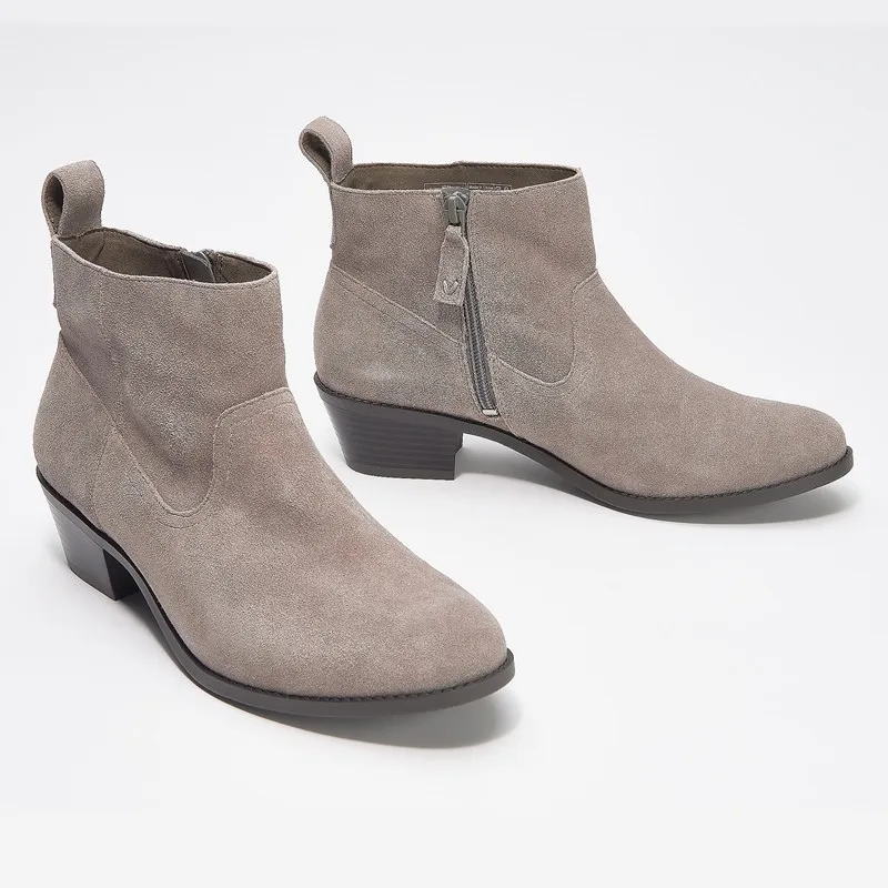 Women Shoes Sexy Ankle Boots Zipper Short Boots Fashion Pointed Square Heel Europe Woman Chelsea Boots Plus Size Shoes 35-43
Women Shoes Sexy Ankle Boots Zipper Short Boots Fashion Pointed Square Heel Europe Woman Chelsea Boots Plus Size Shoes 35-43