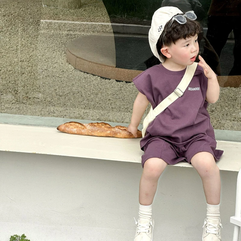 2 шт., футболка с коротким рукавом и шорты для мальчиков и девочек
2 шт., футболка с коротким рукавом и шорты для мальчиков и девочек