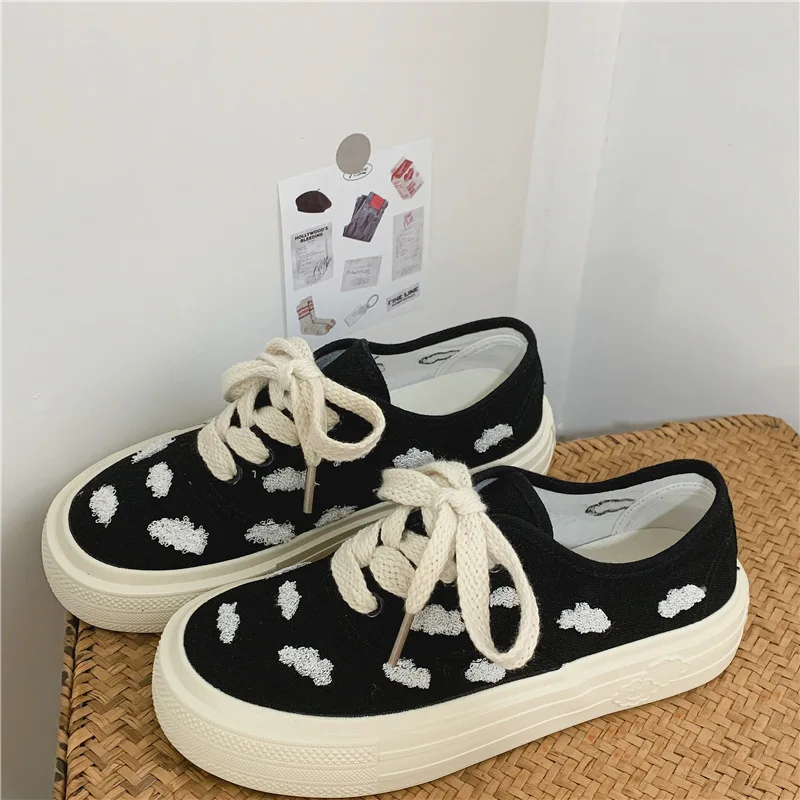 Women Shoes 2023 Spring Summer New Breathe Black Canvas Preppy Style Fashion Purple Korean Version Sneakers Women All-match
Women Shoes 2023 Spring Summer New Breathe Black Canvas Preppy Style Fashion Purple Korean Version Sneakers Women All-match