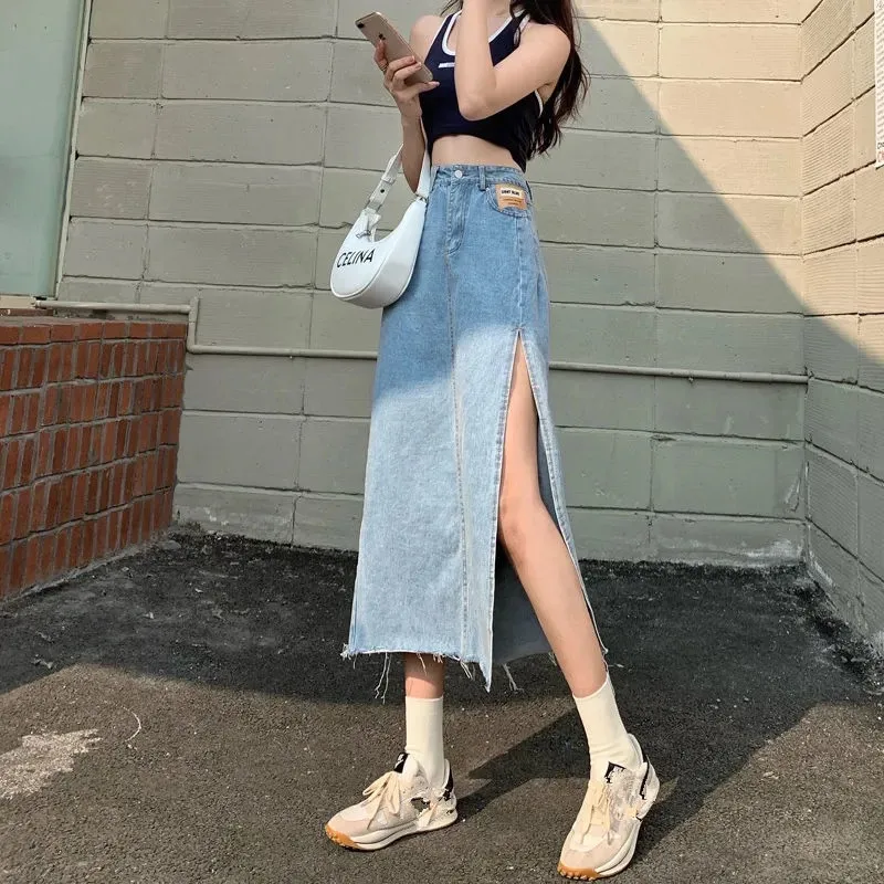 Casual Fashion Denim Midi Skirts Women Summer High Waist Side Slit Bag Hip Thin Retro A-line Hem Single Skirt Zipper Streetwear
Casual Fashion Denim Midi Skirts Women Summer High Waist Side Slit Bag Hip Thin Retro A-line Hem Single Skirt Zipper Streetwear