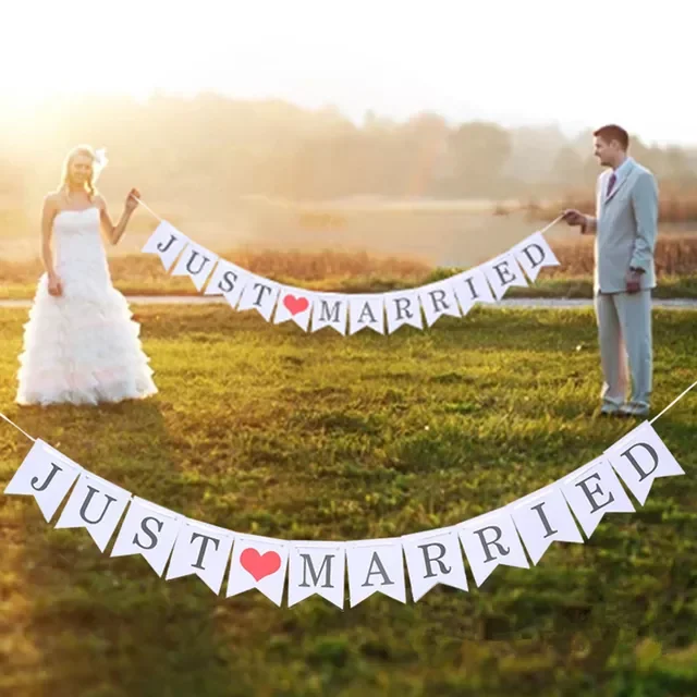 Rose Gold BRIDE TO BE Letter Foil Balloons Wedding Decorations Baby Shower Valentine's Day Bride Helium Balloon Decor Supplies
Rose Gold BRIDE TO BE Letter Foil Balloons Wedding Decorations Baby Shower Valentine's Day Bride Helium Balloon Decor Supplies