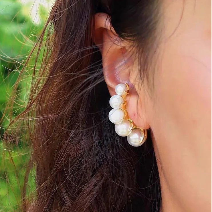 New Trend 2023 Super Luxury Big Pearl Beads Pierced Stud Earrings For Women South Korea Japan Style Charms Ear Jewelry Gift
New Trend 2023 Super Luxury Big Pearl Beads Pierced Stud Earrings For Women South Korea Japan Style Charms Ear Jewelry Gift