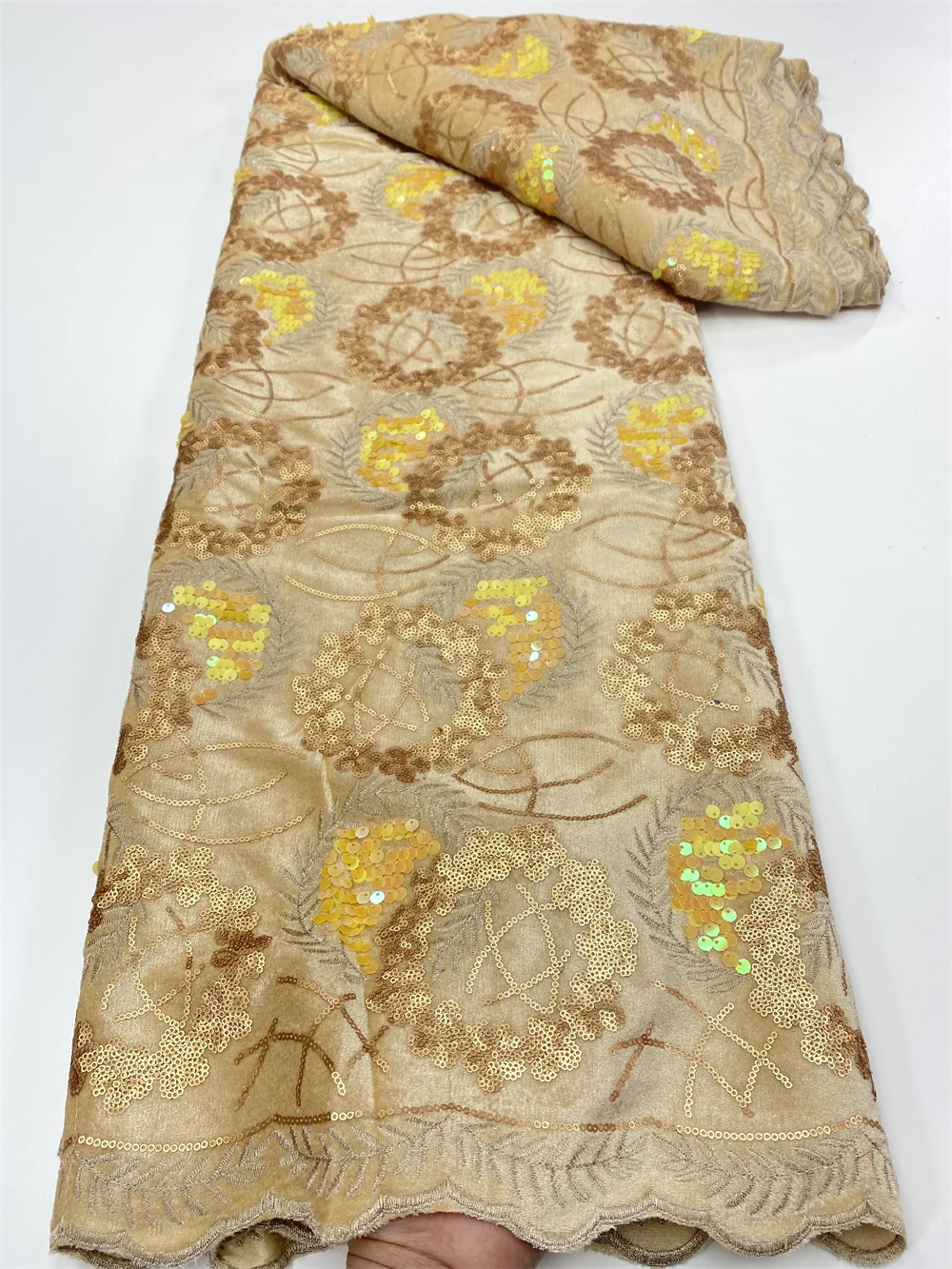African Velvet Lace Fabric 2022 High Quality Flocking Laces With French Sequins Nigerian Lace Fabric For Wedding Party 4953B
African Velvet Lace Fabric 2022 High Quality Flocking Laces With French Sequins Nigerian Lace Fabric For Wedding Party 4953B