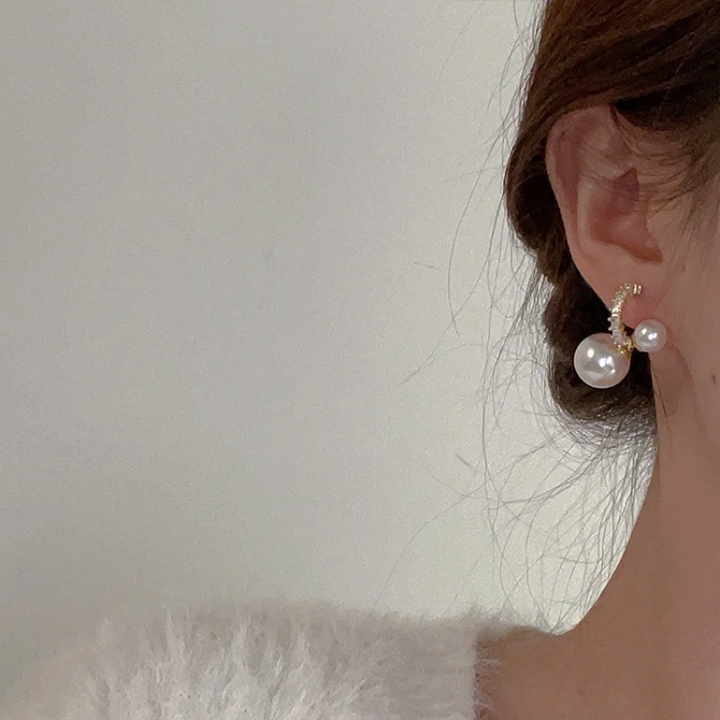

Minar Classic Simulated Pearl Drop Dangle Earrings for Women Shinning CZ Cubic Zirconia Geometric Statement Earring Oorbellen