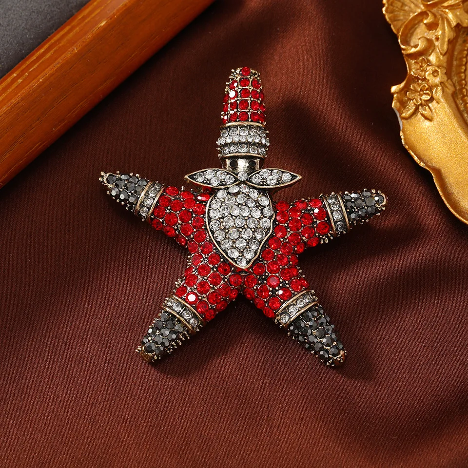 

Vintage Starfish Santa Claus Brooches For Women Men Suit Lovely Rhinestone New Year Christmas Brooch Pins Luxury Designer Gifts