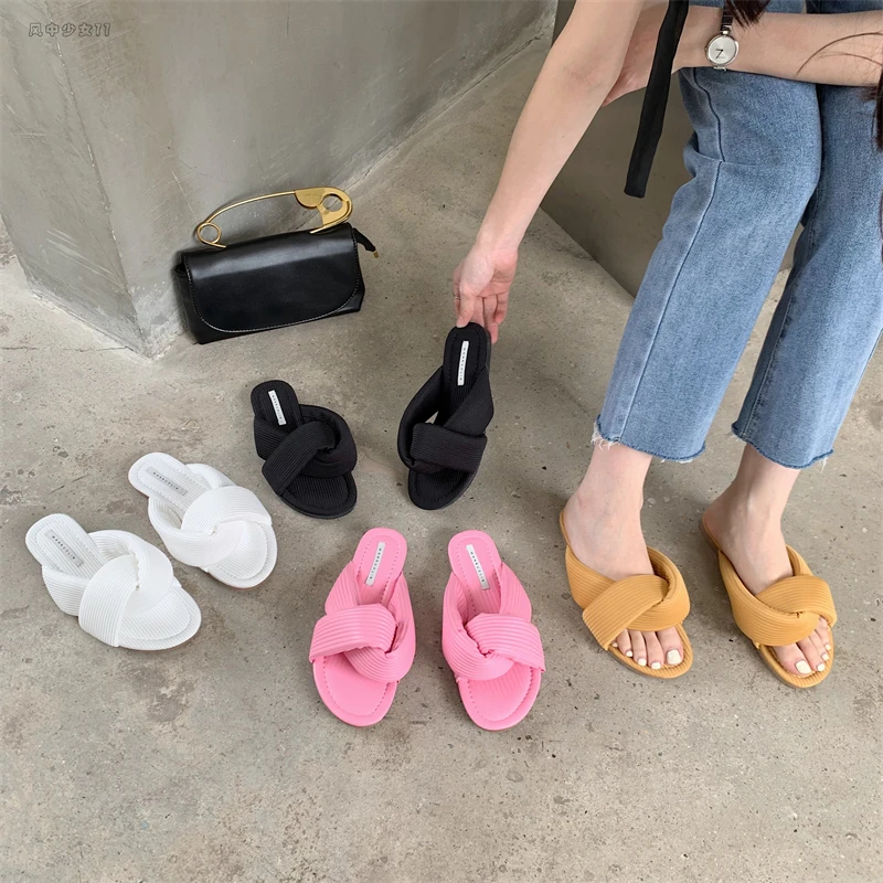 Bailamos Women Slipper Brand New Summer Luxury Slipper Ladies Slip On Flat OutDoor Flip-Flops Zapato Beach Sandals Slides
Bailamos Women Slipper Brand New Summer Luxury Slipper Ladies Slip On Flat OutDoor Flip-Flops Zapato Beach Sandals Slides