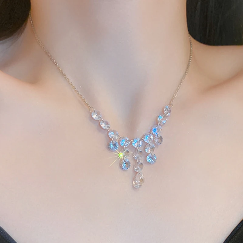Zircon Tassel Necklace Personality Necklace Necklace for Women European and American Fashion Clavicle Chain Jewelry Accessories
Zircon Tassel Necklace Personality Necklace Necklace for Women European and American Fashion Clavicle Chain Jewelry Accessories