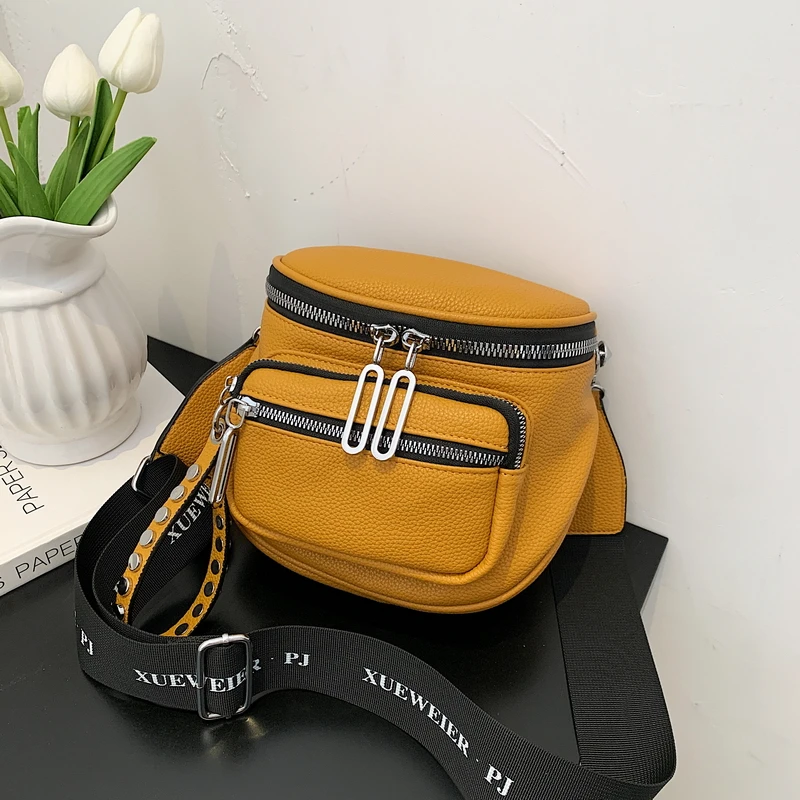 2021 New Large Capacity Saddle Bag Women's Shoulder Bag PU Leather Crossbody Bag Designer Rivet Handbag and Purse Female Clutchs
2021 New Large Capacity Saddle Bag Women's Shoulder Bag PU Leather Crossbody Bag Designer Rivet Handbag and Purse Female Clutchs