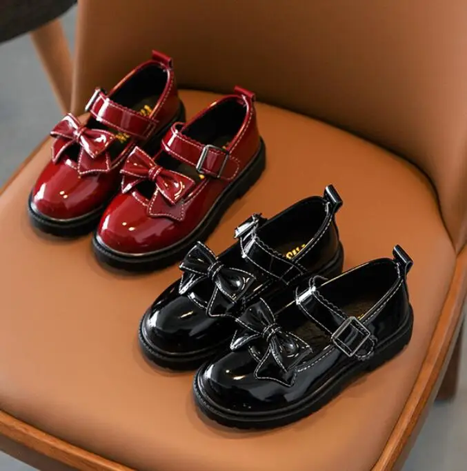 Children Princess Shoes for Girls Sandals High Heel Glitter Shiny Rhinestone Enfants Fille Female Party Dress Shoes Sneakers
Children Princess Shoes for Girls Sandals High Heel Glitter Shiny Rhinestone Enfants Fille Female Party Dress Shoes Sneakers