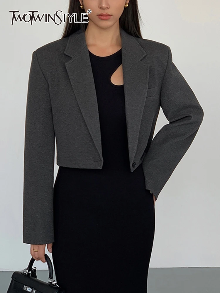 Женский блейзер на пуговицах TWOTWINSTYLE, однотонный блейзер с отложным воротником и длинным рукавом, стройнящий, в минималистском стиле 
Женский блейзер на пуговицах TWOTWINSTYLE, однотонный блейзер с отложным воротником и длинным рукавом, стройнящий, в минималистском стиле