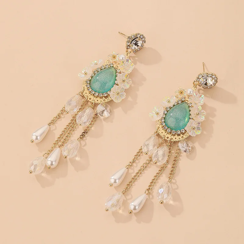European and American Women Exaggerated Rhinestone Crystal Pearl Tassel Eardrops Ins Earrings
European and American Women Exaggerated Rhinestone Crystal Pearl Tassel Eardrops Ins Earrings