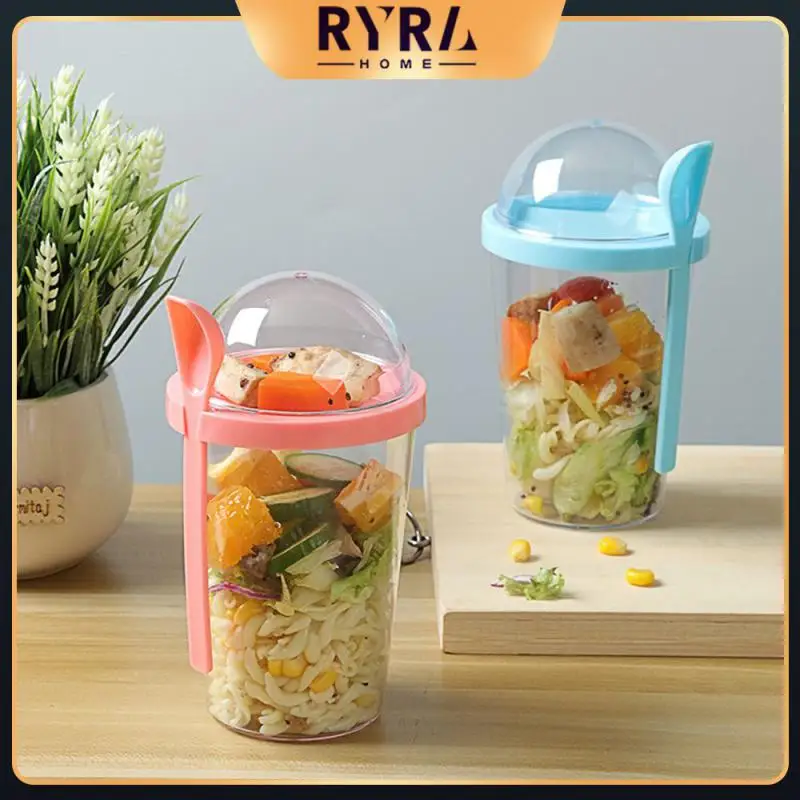 Be Easy To Carry About Plastic Cup Food Grade Portable Milk Slimming Cup Dry Wet Separation Oat Cup Double Layer Up And Down
Be Easy To Carry About Plastic Cup Food Grade Portable Milk Slimming Cup Dry Wet Separation Oat Cup Double Layer Up And Down