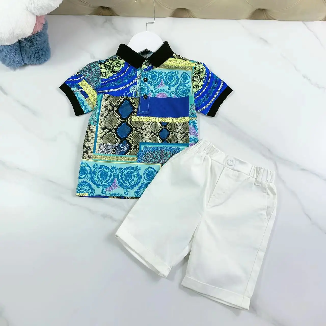 Children Boutique Clothing 2022 Summer Short Sleeve Boys Suit Fashion Lapel Polo Shirt Shorts Set Baby Boy Designer Clothes Kids
Children Boutique Clothing 2022 Summer Short Sleeve Boys Suit Fashion Lapel Polo Shirt Shorts Set Baby Boy Designer Clothes Kids