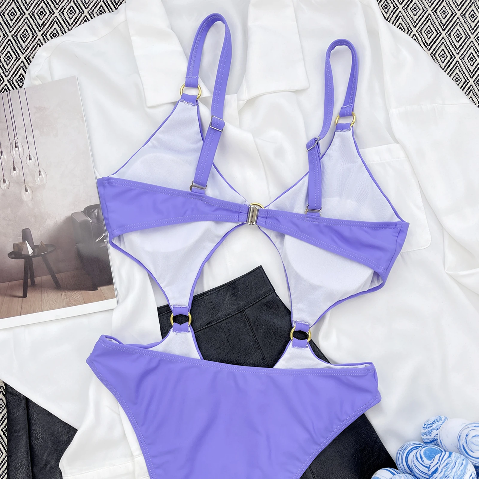 Sexy One-Piece Swimsuit Solid One Piece Monokini for Summer Beach Swimming
Sexy One-Piece Swimsuit Solid One Piece Monokini for Summer Beach Swimming