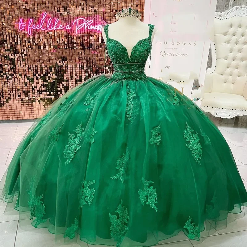 ANGELSBRIDEP Green Quinceanera Dresses Beading Princess Sweet 15 Gowns Lace Appliques Corset Princess Prom Party Dress Corset
ANGELSBRIDEP Green Quinceanera Dresses Beading Princess Sweet 15 Gowns Lace Appliques Corset Princess Prom Party Dress Corset