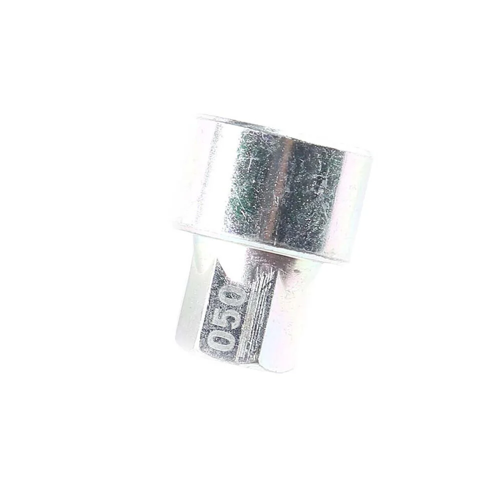 Key Socket Removal Key Socket Tire Wheel Lock Car Accessories For BMW F12 Lugnut Anti-theft Removal Key Removal Key Socket
Key Socket Removal Key Socket Tire Wheel Lock Car Accessories For BMW F12 Lugnut Anti-theft Removal Key Removal Key Socket