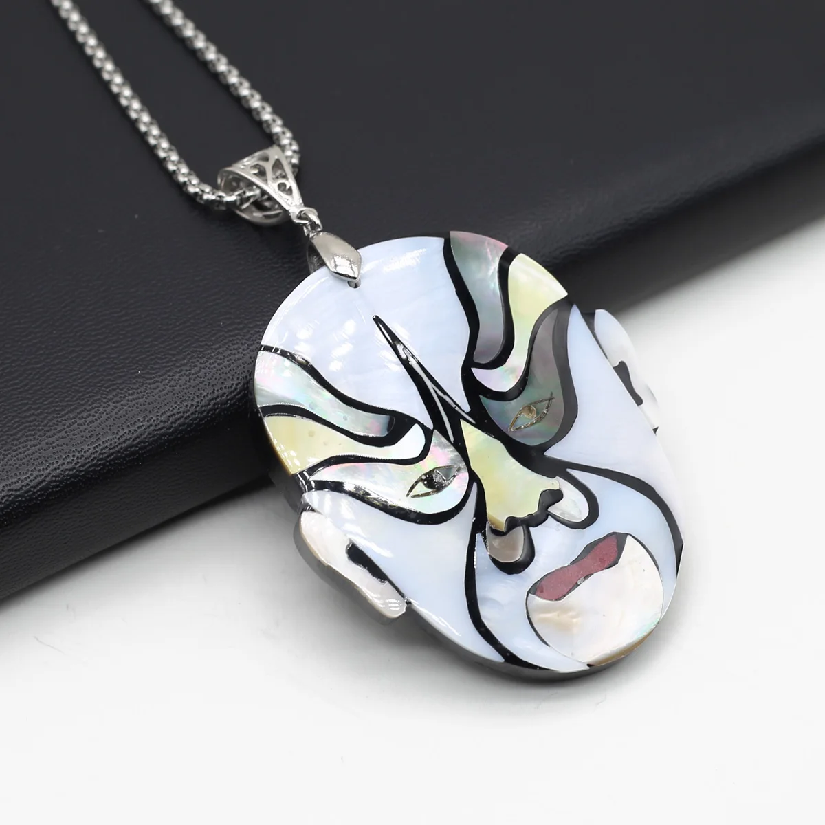 Chinese Traditional Types of Facial Makeup In Operas Shell Splice Pendant Jewelry Necklace Accessories Mysterious Jewelry Gift
Chinese Traditional Types of Facial Makeup In Operas Shell Splice Pendant Jewelry Necklace Accessories Mysterious Jewelry Gift