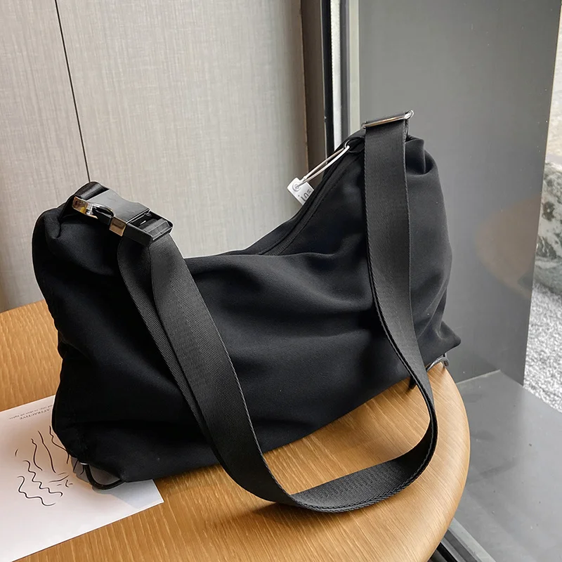 Large Capacity Casual Tote Bag Girl Schoolbag Messenger Bag Women Solid Color Canvas Shoulder Bags for Female Crossbody Bags Sac
Large Capacity Casual Tote Bag Girl Schoolbag Messenger Bag Women Solid Color Canvas Shoulder Bags for Female Crossbody Bags Sac